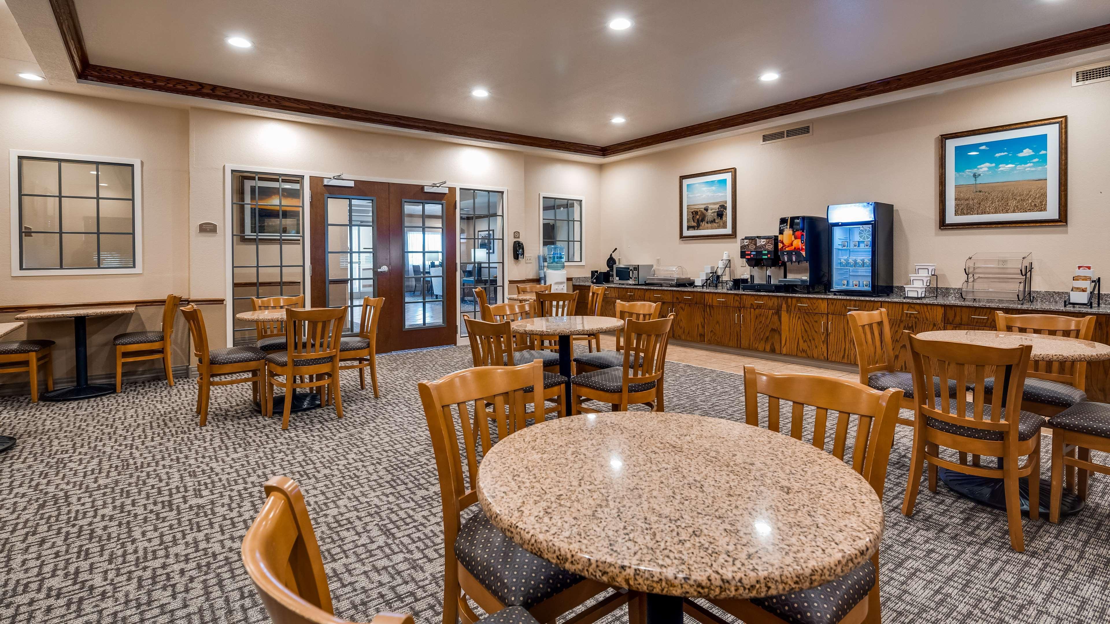Best Western El-Quartelejo Inn & Suites Scott City Esterno foto