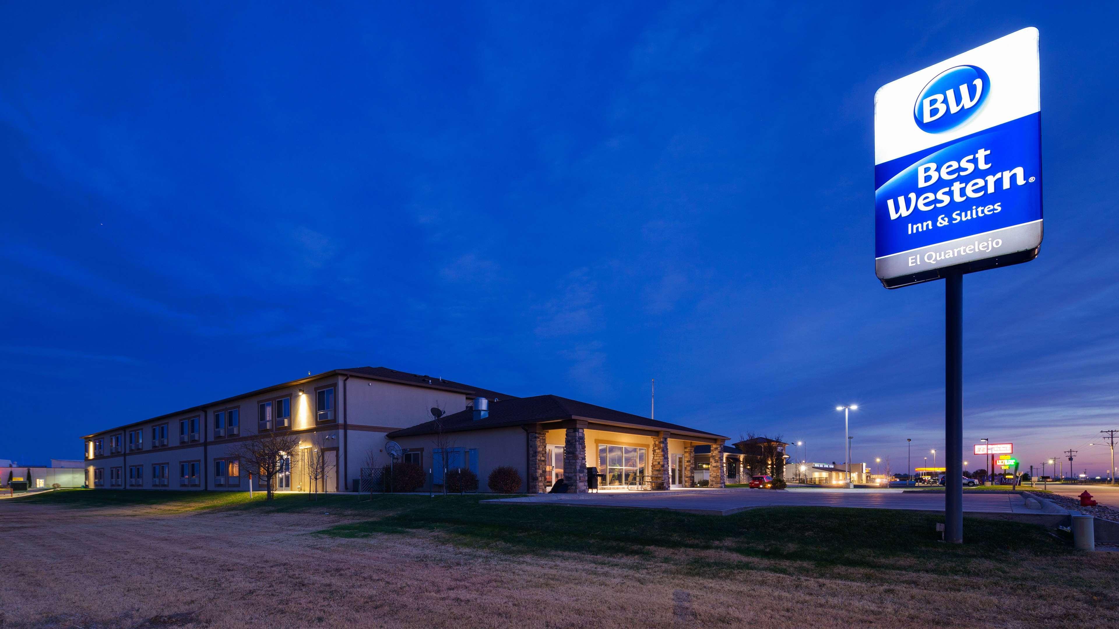 Best Western El-Quartelejo Inn & Suites Scott City Esterno foto