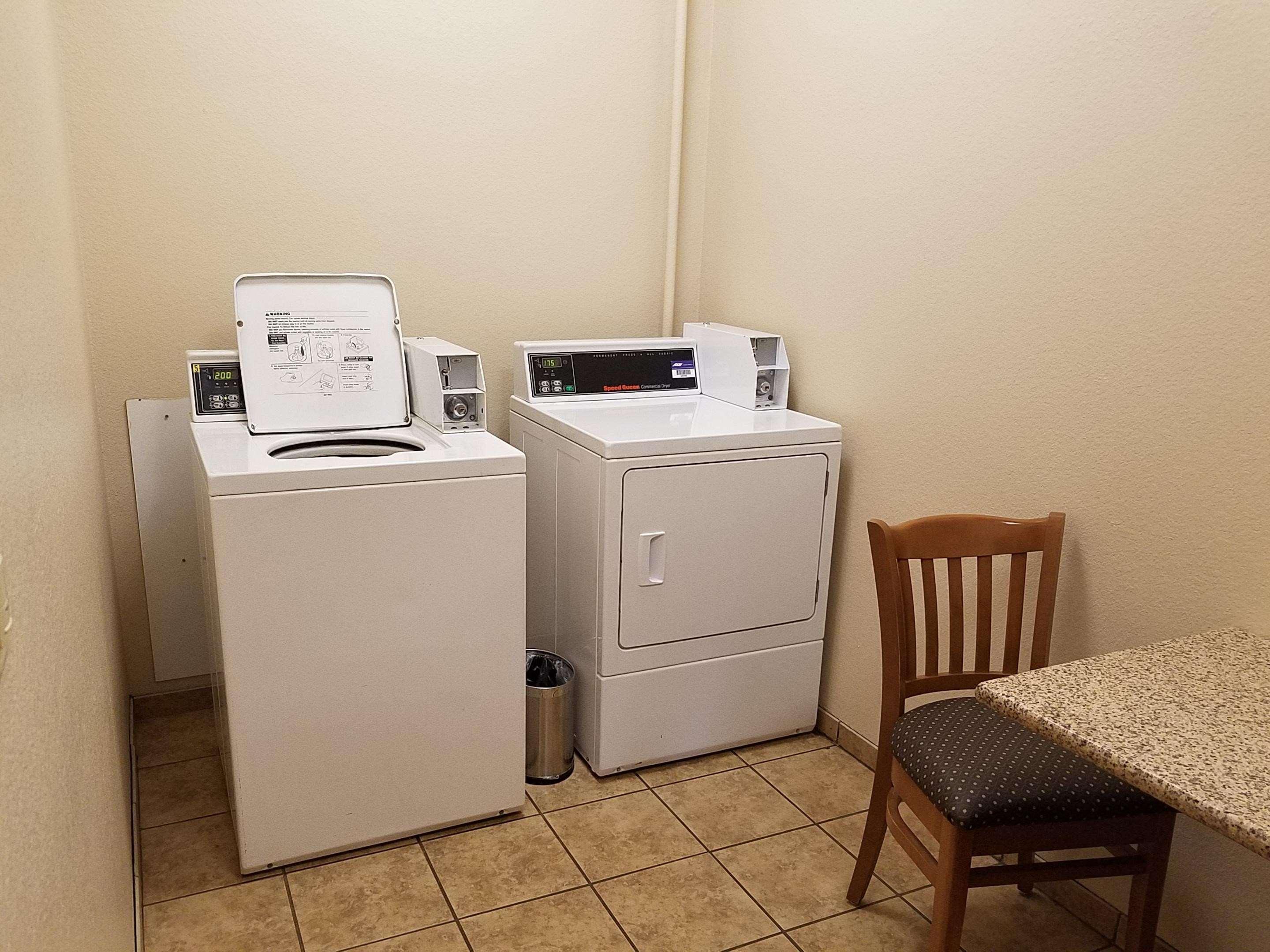Best Western El-Quartelejo Inn & Suites Scott City Esterno foto